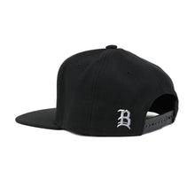 Load image into Gallery viewer, Baselords - Classic Snapback
